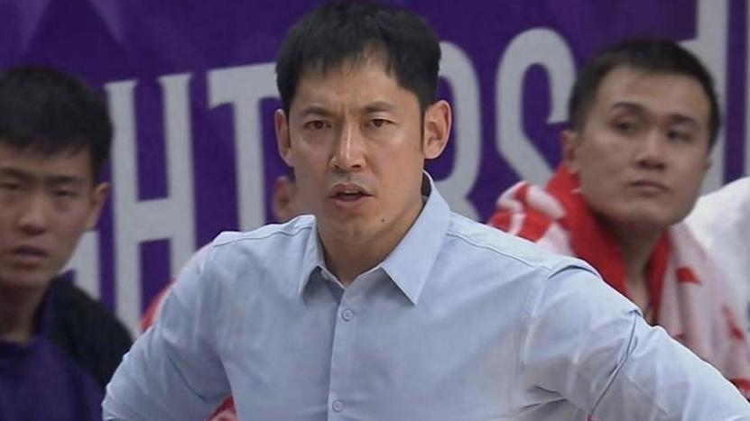 扑克牌游戏-布朗26分广厦轻取北控，连续崩盘张庆鹏下课倒计时